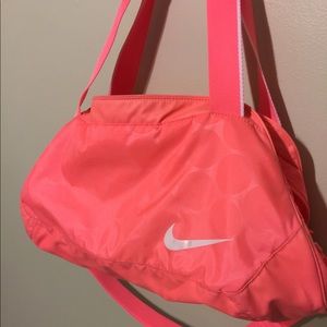 Small Nike Gym bag EUC